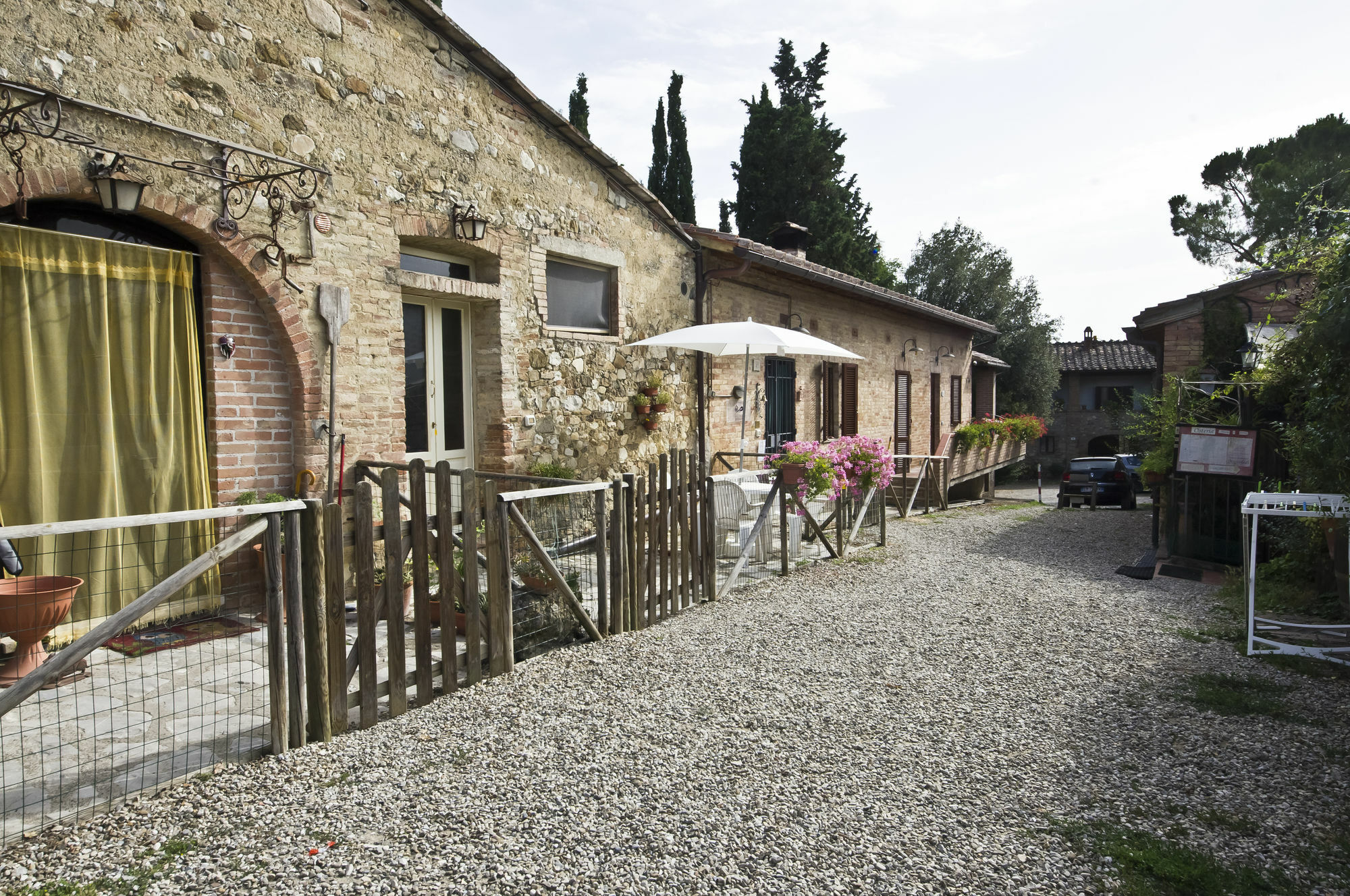 Agriturismo La Magione Quercegrossa Extérieur photo